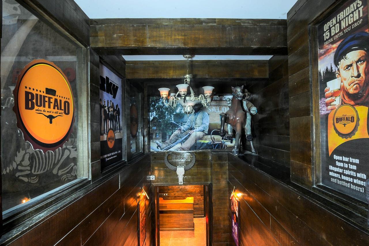 Ramee California Hotel Manama Zewnętrze zdjęcie